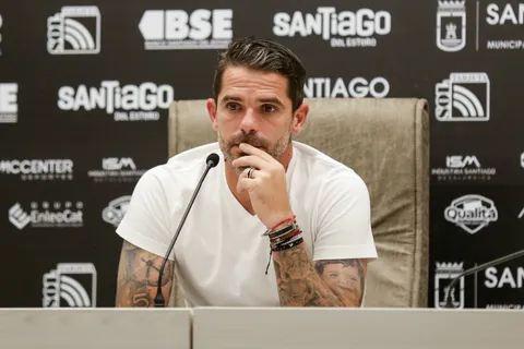 Fernando Gago duda de una de las duplas de Boca y por eso piensa en un cambio