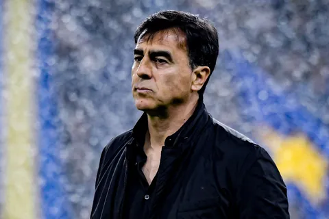 Gustavo Quinteros y la foto que refleja su postura ante los rumores de Boca