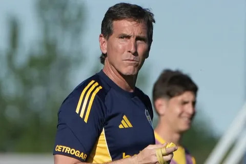 Úbeda estudia la chance de cambiar el equipo y poner tres delanteros ante Universidad Católica