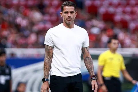 Quién fue el entrenador europeo que le dio a Fernando Gago la idea de pesar a los jugadores