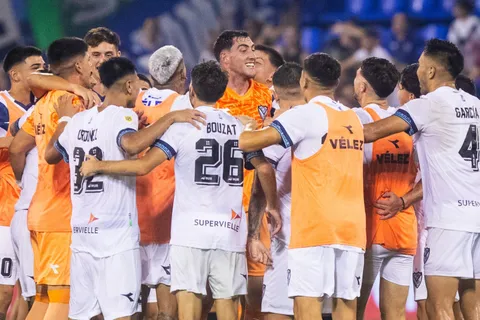 Tomás Marchiori, figura en Vélez, podría perderse el encuentro ante Boca en La Bombonera