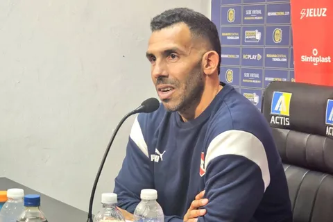 Tevez estalló tras el empate de Independiente: "Me tienen un poquito cansado" 