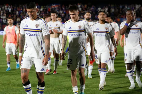 Kevin Zenón puede perder la titularidad en Boca tras la derrota ante Vélez
