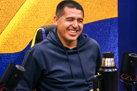 La postura de Luis Advíncula que cayó bien en Boca: decidió seguir a pesar de los rumores