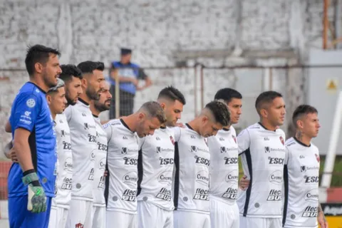 “Tenemos que...”: la llamativa frase de los jugadores de Patronato en la previa de la Supercopa