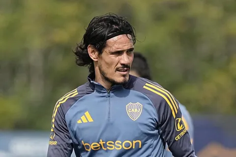 La última novedad sobre Cavani que complica los planes de Russo