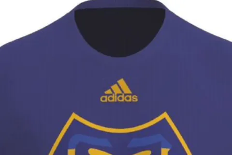 Fotos | Adidas sacó una nueva remera de Boca con el escudo viejo en el centro