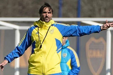 La duda que Diego Martínez tiene con la delantera de cara al duelo ante Rosario Central