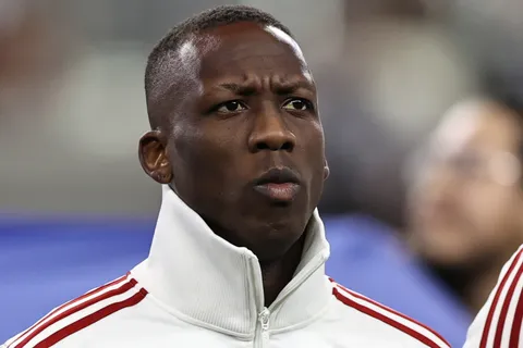El mensaje que dejó Luis Advíncula tras la lesión que sufrió en la Copa América