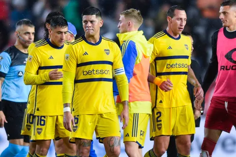 ¿Juega contra Estudiantes? Miguel Merentiel no pudo terminar el último entrenamiento por una molestia