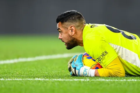 Debuta Romero: cuándo fue la última vez que atajó y cómo le fue en su anterior club