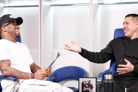 Riquelme rompe el silencio en una entrevista con Jefferson Farfán: "Si hubieras jugado en Boca..."