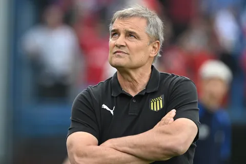 Diego Aguirre, picante contra Boca y River por las "excusas" sobre Flamengo y Palmeiras en la Copa Libertadores