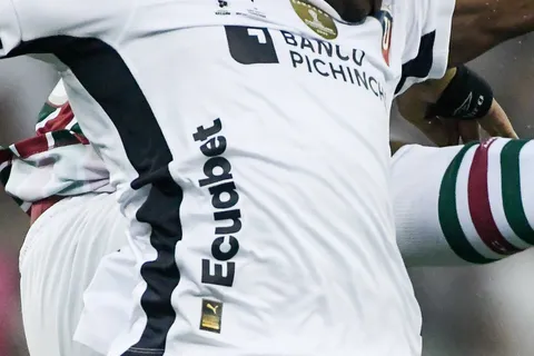 Vuelve y le genera un problema a Boca: Jan Hurtado complica el mercado del Xeneize