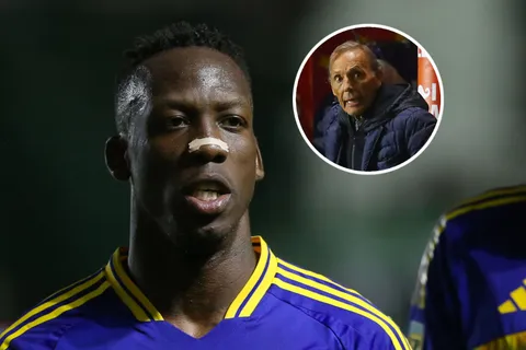 Advíncula viajó a Perú y no estuvo en los últimos entrenamientos: ¿Russo lo pone igual ante Unión?