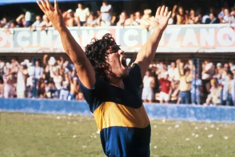 A 42 años del debut de Maradona en Boca: repasá los goles en el inicio de un amor eterno