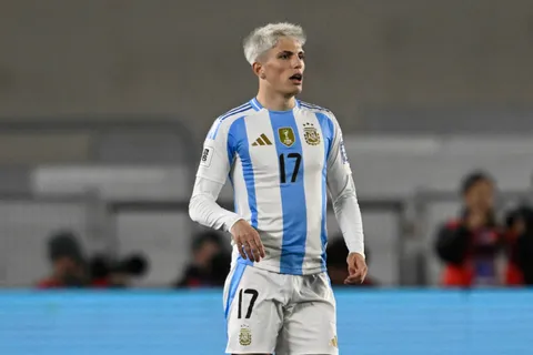 Garnacho en La Bombonera: por qué el delantero de Argentina podría cumplir un sueño familiar en el estadio de Boca