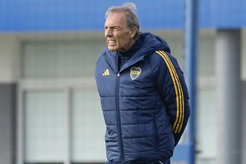 Hay una explicación: por qué Russo decidió que Ayrton Costa y Carlos Palacios entrenen con los juveniles de Boca