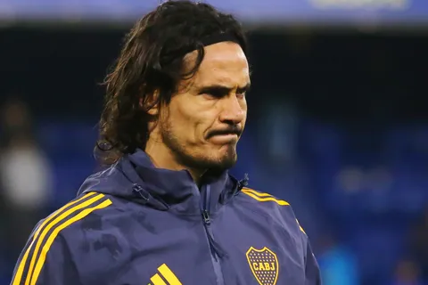 Boca se plantea la continuidad de Cavani y se puede venir una charla con el delantero