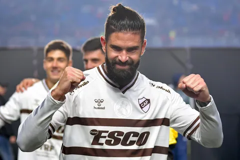 ¿Le daría un cupo a Boca? Emelec está interesado en llevarse a Nicolás Orsini