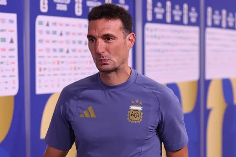 Scaloni piensa hacer cambios en Argentina: qué pasará con Leandro Paredes