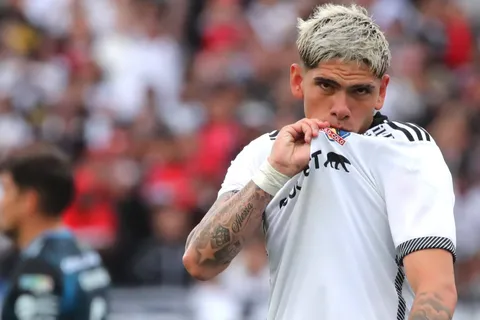 Carlos Palacios se despidió de los hinchas de Colo Colo con una emotiva publicación en redes sociales: "Desde pequeñito..."