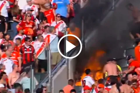 Se quemó una parte del Monumental y estallaron los memes de Boca para River: "Como en 2011"