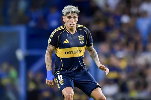 ¿Y ahora? Qué dijeron desde Colo Colo sobre repatriar a Carlos Palacios desde Boca