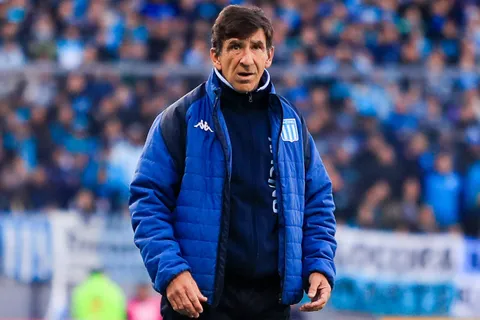 Atento, Boca: con un cambio de esquema, así será la probable formación de Racing