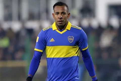 Por qué Sebastián Villa aún no firmó contrato con Independiente Rivadavia
