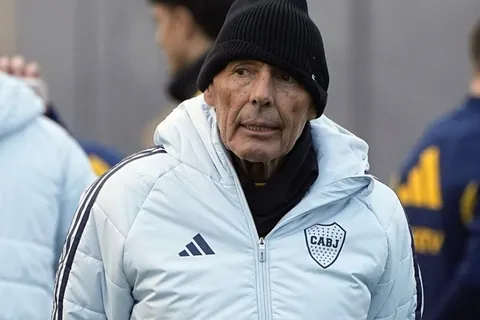 El cambio táctico que planea Russo con uno de los jugadores de Boca