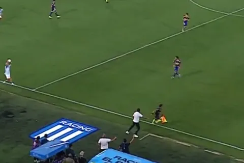 Se supo: por qué el VAR no intervino en el polémico lateral que derivó en el gol de Racing ante Boca