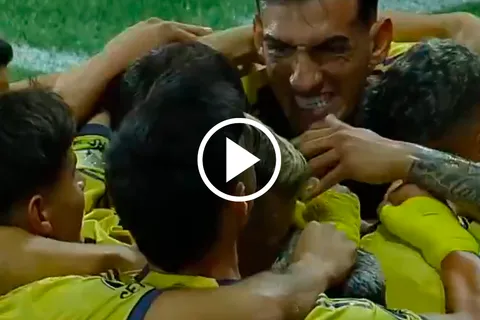 Crack total: el golazo de Leandro Paredes para el 1-0 de Boca ante Universidad Católica
