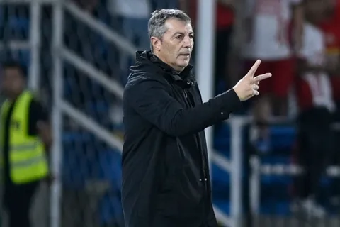 Frank Kudelka, DT de Huracán, y una firme advertencia a Boca: "No creo que..."