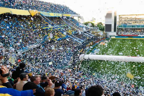 Emisarios de Manchester United y Newcastle estarán en La Bombonera para el partido entre Boca y Talleres