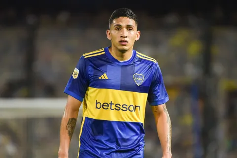 Acordada la venta de Equi Fernández: cuánto dinero le quedará a Boca por el pase