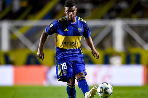 ¿Frank Fabra tiene dengue? La situación del colombiano que preocupa en Boca