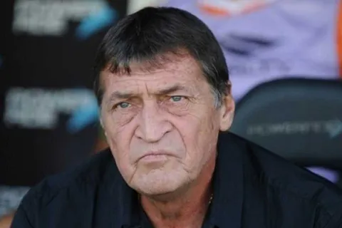 La extraña comparación de Julio César Falcioni: "El Papa, el presidente y el DT de Boca"
