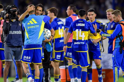 Javier García le comunicó a Riquelme que se quedará en Boca hasta el final de su contrato