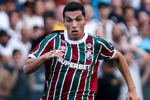 Fin de la novela para Boca: Kevin Serna renovó su contrato en el Fluminense
