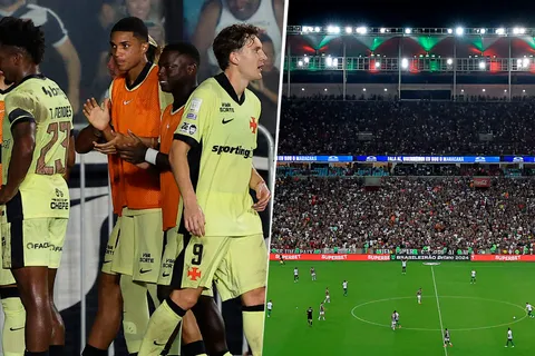 Jugadores del Vasco Da Gama festejando un gol y el Estadio Maracaná en un partido de Flamengo.