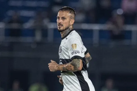 Darío Benedetto se va de Olimpia: qué pasó y el gesto del Pipa con el club paraguayo