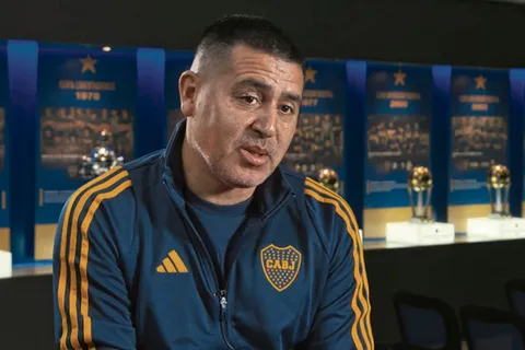 No solo Villa: Romaña también le dio el "ok" a Riquelme para que Boca acelere por él