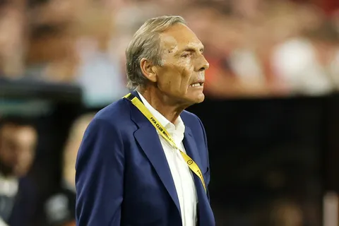Russo tiene dos dudas: el probable equipo de Boca ante Argentinos Juniors