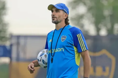 Diego Martínez probó al equipo vs. Trinidense y tomó una decisión con Edinson Cavani y Chiquito Romero