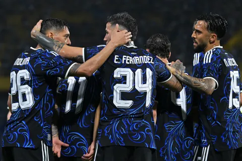 ¿Juega Paredes? El probable equipo de la Selección Argentina para enfrentar a Zambia