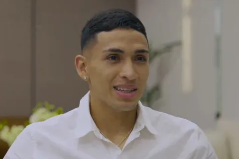 Equi Fernández en su presentación en Al Qadisiya