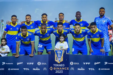 Juega Boca: horario, formaciones y cómo ver el partido vs. Banfield 