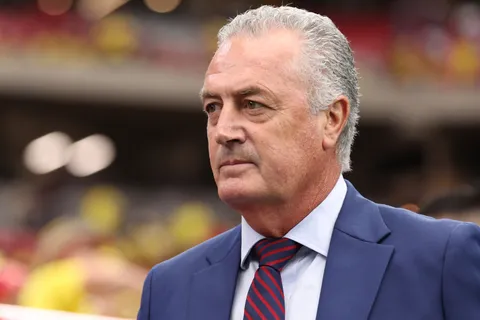 Gustavo Alfaro convocó a un exBoca que se nacionalizó para jugar en la Selección de Paraguay