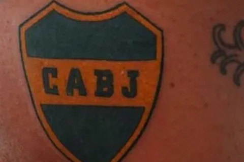 Fue campeón mundial y nunca jugó en Boca, pero tiene tatuado el escudo: "Un sentimiento"